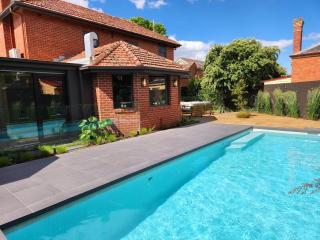 Family Luxury In Lake Wendouree - Wendouree - 0