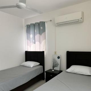 Modern family stay Near Marina and El Alamein شقة غرفتين بغرفة مكيفه الساحل الشمالي الكيلو 77دقايق من العلمين و مارينا - El-Alamein - 2
