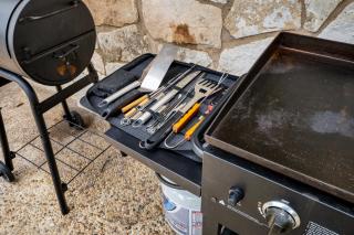 Sleeps 21 Private Oasis in the City - 6