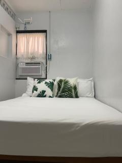 Cozy Hideout-Free Parking, Netflix & Arcade Games - 1