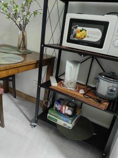 Brand new!! A City lights Studio at Congressional Ave - CTC 2 - 4