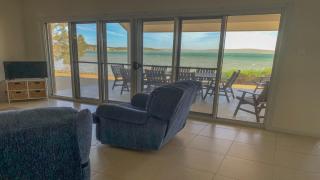 The Beach House - Spectacular Location - Privacy - Right On The Beach - Coffin Bay - 7