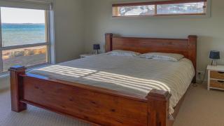 The Beach House - Spectacular Location - Privacy - Right On The Beach - Coffin Bay - 1