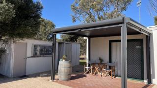 Little Douglas Holiday Shack - A Rare Opportunity To Rent A Property In This Idyllic Coastal Community - 2