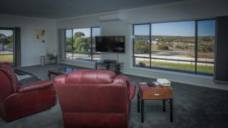 Highview on Victoria Coffin Bay - 7
