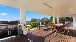 Endeavour View Is A Fantastic - A Modern, 4 Bedroom Holiday Home - 7