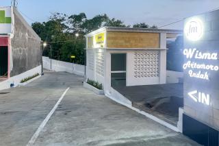 RedDoorz Plus near Alun Alun Majalengka - Cigasong - 9