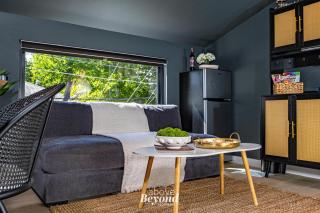 Kiki in the City - 3