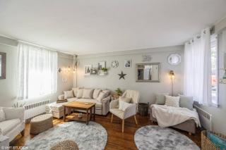 Neighborhood Apt-walk to Train-McLean Ave, 30mins to NYC - 4