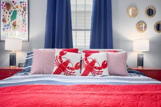 Sleep 10 * in this historic home in state streets - 5