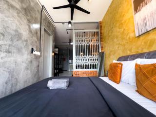 KLIA Layover - Work & Rest in Town Centre - 24 hours Taxi, Grab - Near Airport - 2