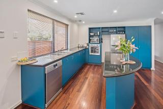 Away By The Bay- beach front- Ducted Heating cooling - 8