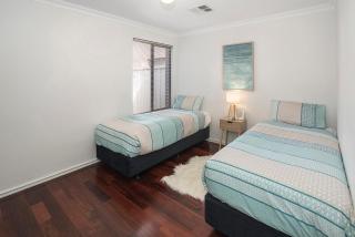 Away By The Bay- beach front- Ducted Heating cooling - 7