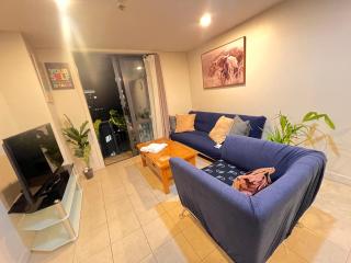Authur's 2 bedrooms apartment, balcony, wifi, parking, cot, sunny, washing machine drier - Auckland - 5