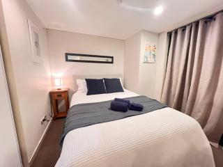 Authur's 2 bedrooms apartment, balcony, wifi, parking, cot, sunny, washing machine drier - Auckland - 4