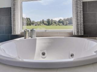Luxury Retreat with Pool - By Traum Ferienwohnungen - Stege - 2