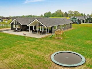 18 person holiday home in Bogense - Bogense - 0