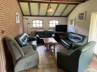 Family Farmhouse with go-karts - Uden - 9