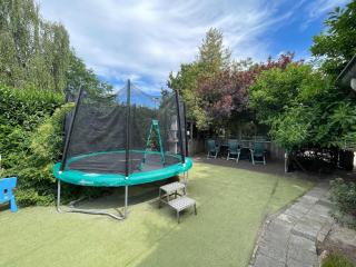 Family Farmhouse with go-karts - Uden - 8