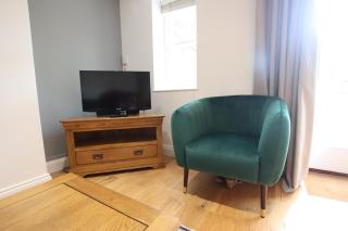 Charming flat with private patio in Clifton - 6