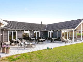 Luxury Retreat with Pool - By Traum Ferienwohnungen - Bogense - 8