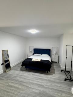 2 bed 2 bath apartment close to city centre, hospital and railway station - Moffat - 6