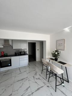 2 bed 2 bath apartment close to city centre, hospital and railway station - Moffat - 5