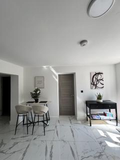 2 bed 2 bath apartment close to city centre, hospital and railway station - Moffat - 2