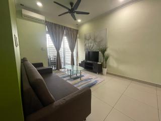 Near MMHE - Fully aircond - Seaview at Meridin Bayvue - 8