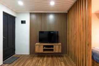 Tbilisi Treetop Treasure - Modern Studio - 6