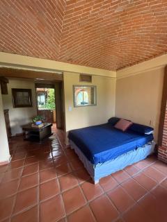 Hermosa hacienda con cenote y alberca privada - 4
