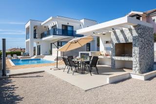 Luxury Lake Balaton Villa with Private Pool - Balatonboglár - 8