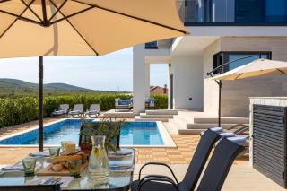 Luxury Lake Balaton Villa with Private Pool - Balatonboglár - 5