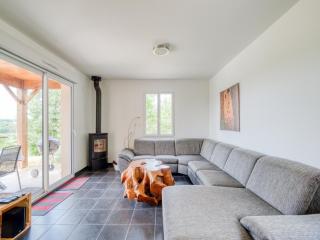 Villa in Aquitaine with Pool & BBQ - 2