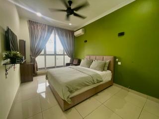 Near MMHE - Fully aircond - Seaview at Meridin Bayvue - 1