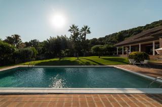 Sea View Villa with Spa & BBQ - 6