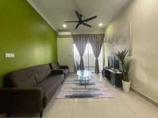 Near MMHE - Fully aircond - Seaview at Meridin Bayvue - 9