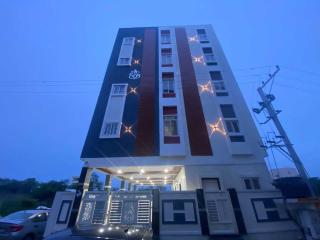 Townhouse Sartha Convention Centre Formerly GMR Serenity Suits - 0