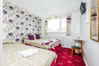 UK Travel & Hospitality LTD TA Canberra Hotel - 2