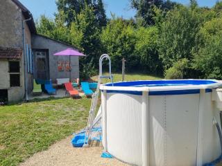 Holiday Home in Grury with Pool & Garden - Grury - 6