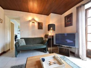 Holiday Home in Grury with Pool & Garden - 8
