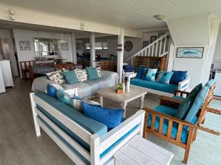 Baby Whale Bliss - Beachfront House - 1