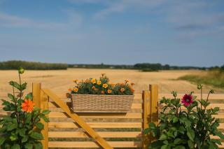 Spacious Villa Hot Tub Near Lund Sleeps 6 Golf and Beach - 9