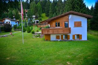 Chalet in Brambrüesch near Malix and Lenzerheide - 1
