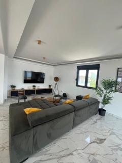Penthouse Apartment mit Meerblick in der Bucht von Kotor mit Pool Area- 400m bis zum Strand - 6