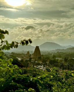 FEEL FREE INN HAMPi - 4