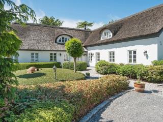 Luxury Retreat with Pool - By Traum Ferienwohnungen - Bramming - 0
