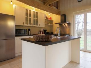 Beautifully located country house with heated pool - 2