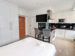 Bowness Central - Windermere - 8