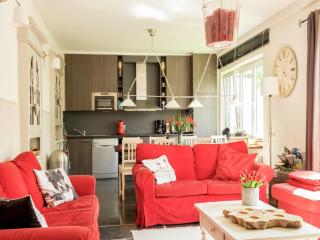 Namur Mansion by the Meus - 1